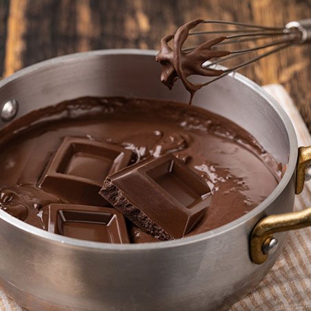Çikolata Sosu Yapmak İçin 3 Çikolata Eritme Yöntemi