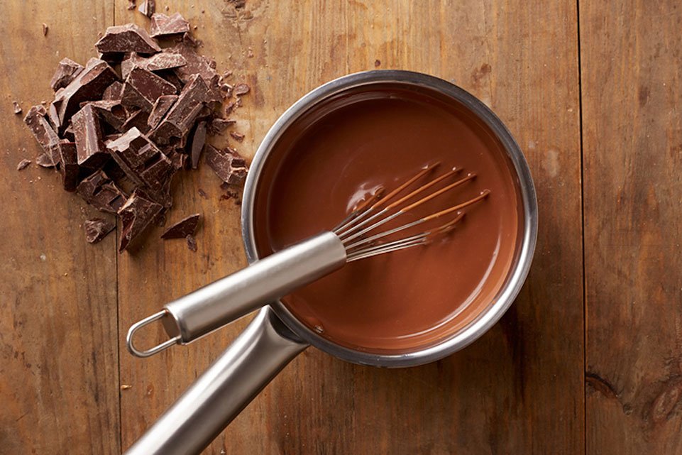 Çikolatalı Pastacı Kreması Nasıl Yapılır