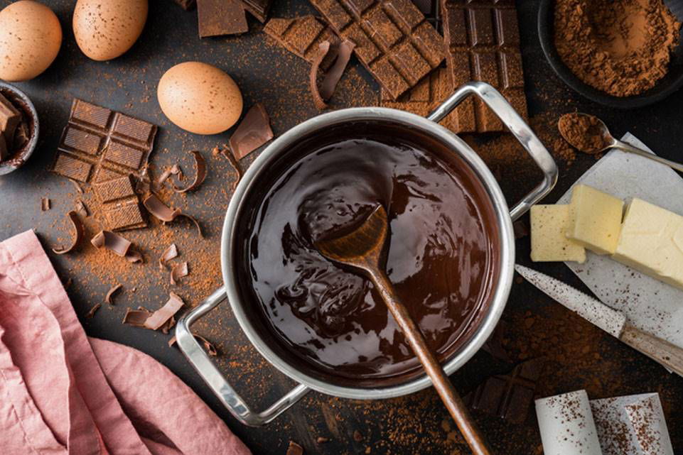 Gerçek Şölen Çikolatasının Lezzetiyle Buluşan Brownie Tarifi