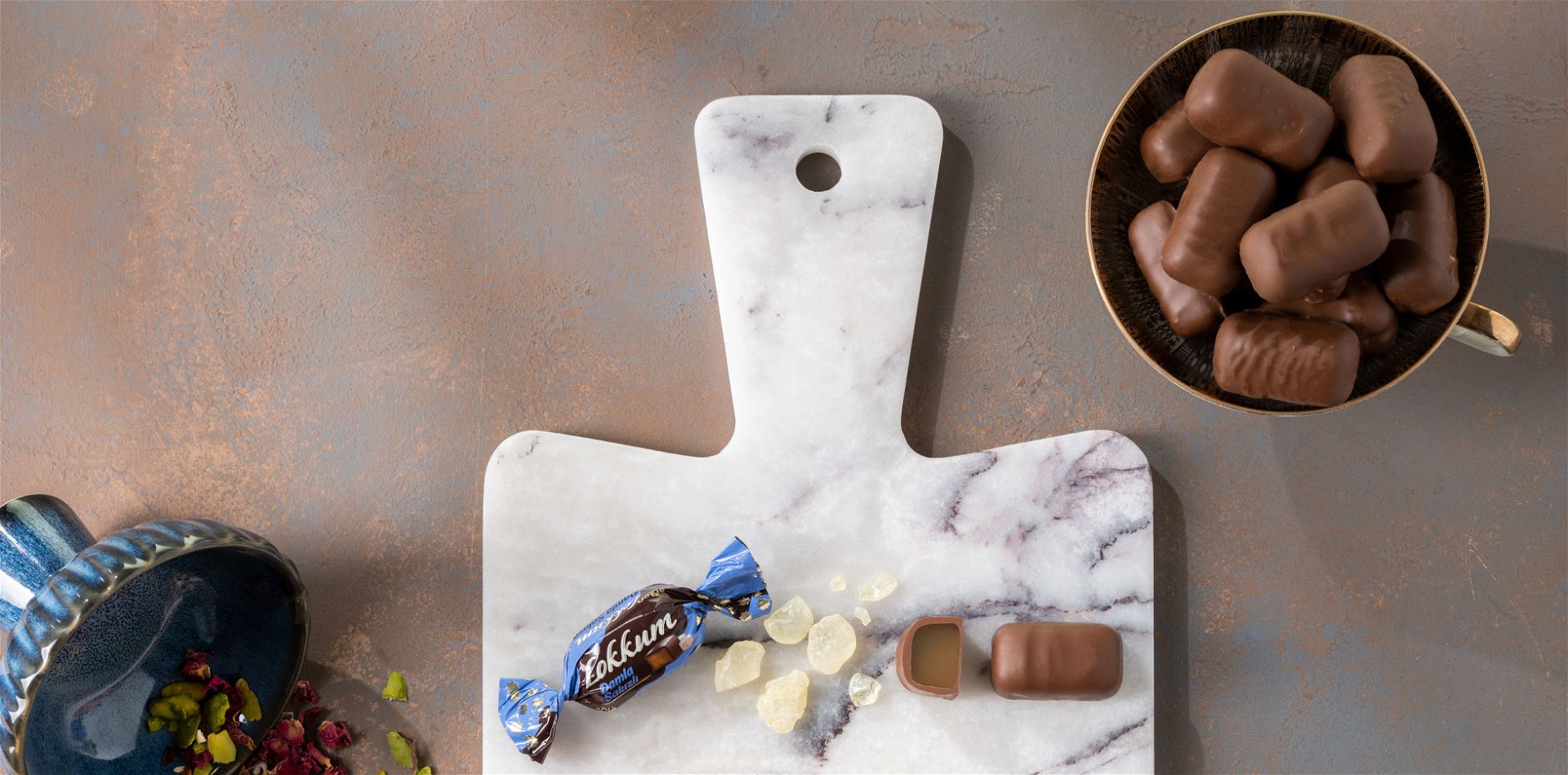 Sütlü Çikolata Kaplı Damla Sakızlı Lokum